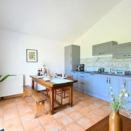 L'evasion En Pierre Piscine Et Etang Prive Tatil Evi