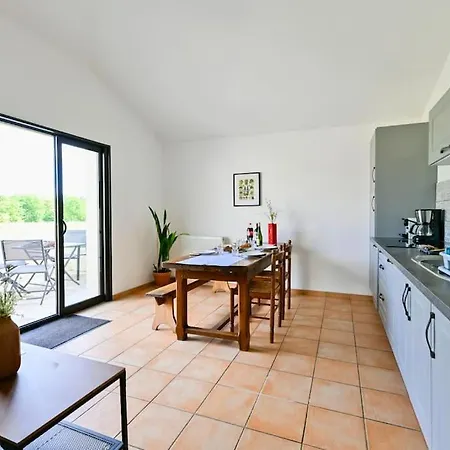 L'evasion En Pierre Piscine Et Etang Prive * Sevremoine