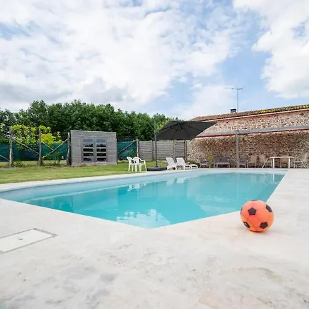 L'evasion En Pierre Piscine Et Etang Prive 펜션 *