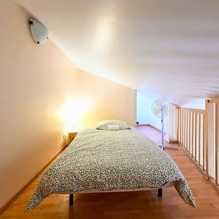 펜션 L'evasion En Pierre Piscine Et Etang Prive Sevremoine