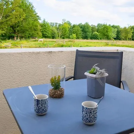 L'evasion En Pierre Piscine Et Etang Prive Tatil Evi *