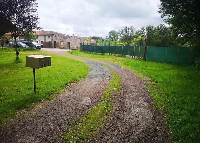 Σπίτι διακοπών L'evasion En Pierre Piscine Et Etang Prive